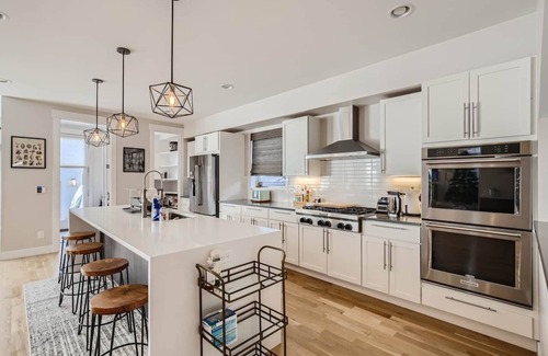 Sloan Lake Casa | Historic home with luxury finishes located in the heart of Denver's trendyHighland and LoHi areas!