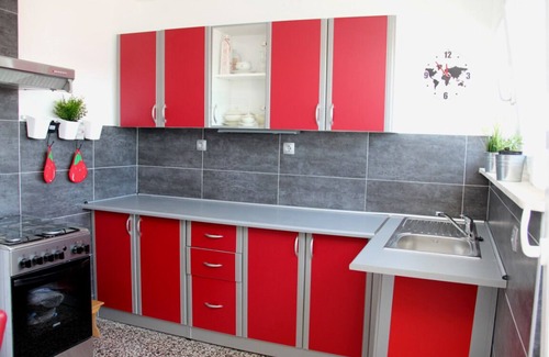 Plisac Apartamento | Este es un apartamento pequeño pero agradable con una hermosa vista en Chanel St. Apuesta inicial.