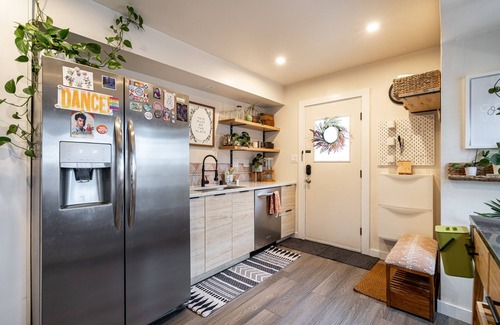 Bay View Casa | This Must Be the Place-Bayview, Awesome Amenities!