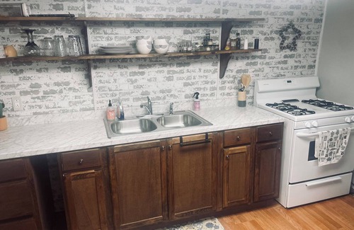 Florida South Atlantic Coast Cabaña | This old Florida feeling getaway is 420 friendly and a great place to just relax