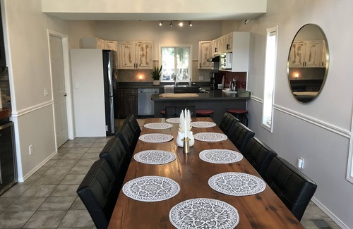 South Pandosy Casa | This professionally designed spacious house is perfect for holidays! LOCATION!!!