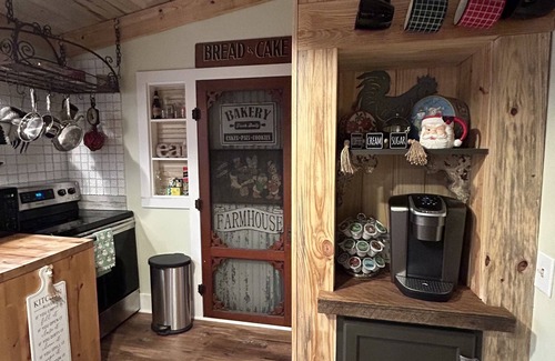 Liberty Cabaña | This unique Country Cottage is located close to Clemson, Easley & Greenville.