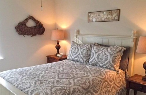 Village Green Casa | This Village Green Twin offers the perfect oasis for your next Cape May vacation.