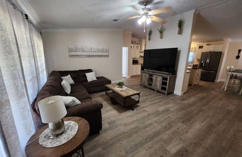 Pine Grove Casa | Thomas House, spacious house in Tickfaw, LA
