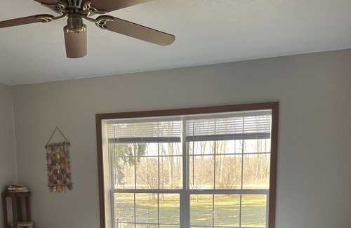 Logansport Casa | Three bedroom cottage on the Wabash river.