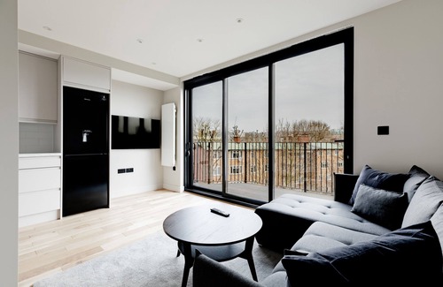 Swiss Cottage Apartamento | Apartamento-Baño privado con bañera-Balcón