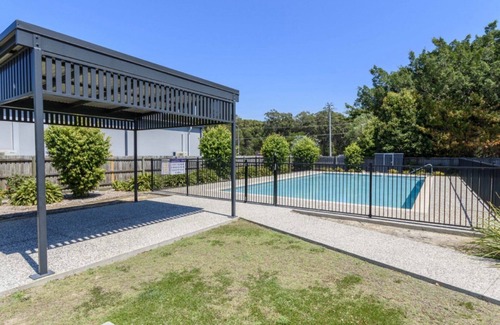 Sandstone Point Apartamento | Three Bedroom Harbourside Retreat