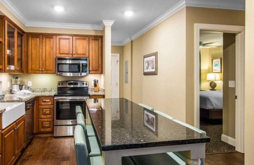 Lackey Complejo | Three Bedroom, Luxury Condo, Williamsburg, VA (3313132)