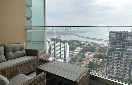 Tumba Vieja Apartamento | Apto. de tres recamaras con vista al mar, piscina, gimnasio C20C