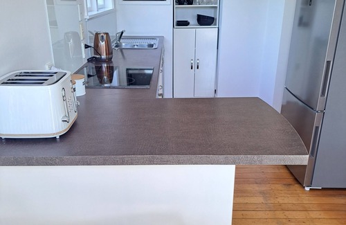 Richmond Casa | Three Bedroom Plus Sleepout Central Richmond. Close to all Ammenities