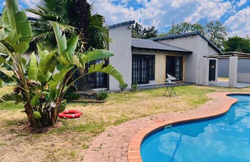 Greater Johannesburg Metropolitan Area Villa | Three Bedroom Pool Villa