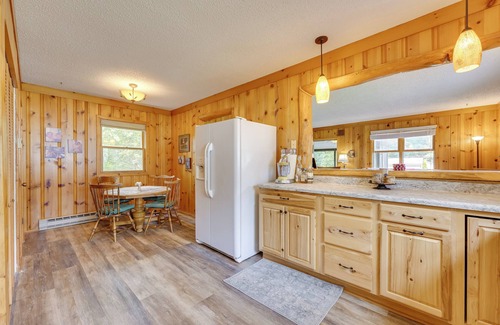 Lake George Casa | Three Family Lake House in Queensbury!