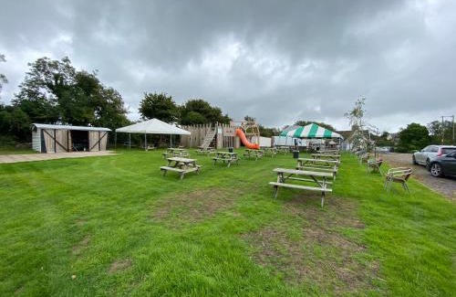 Barry Hotel | Three Horseshoes Country Inn