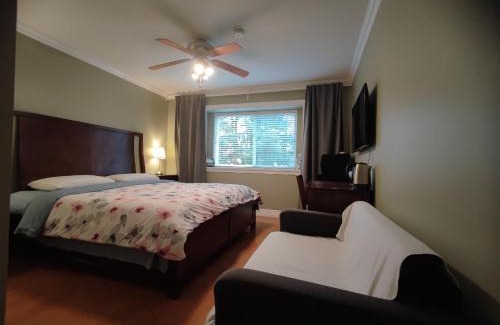 Burnaby Casa | Three Kittens Guesthouse
