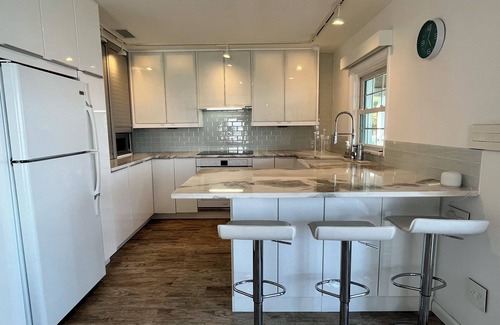 Coquina Key Condominio | Three Little Birds Nest. Island smart-home, luxury finishings and bedding,