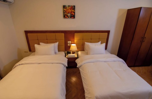 Al Haram Cama Y Desayuno | Three Pyramids Boutique Hotel