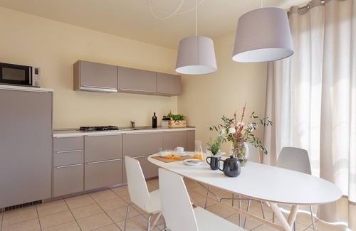Roe Volciano Apartamento | Apartamento de tres habitaciones, 7 camas, jardín, garaje, Gardasee, wifi.