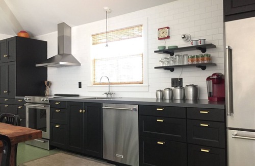 Kure Beach Cabaña | ¡Rebajas de invierno! $ 899 / semana: cabaña costera clásica + estilo moderno + vista al mar