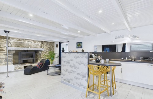 Plouguerneau Chalet De Esquí | Ti Venan - Casa frente a Ile Venan para 2 personas