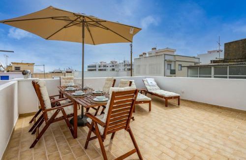 Fuseta Casa | Tia Anica House I - apartment with terrace in central Fuseta beach village