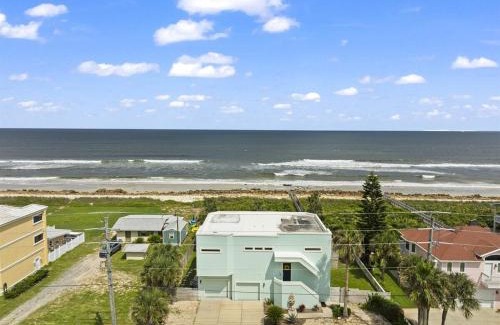 Palm Coast Casa | Tidal Dreams Ocean Front Pool Firepit Sleeps 14