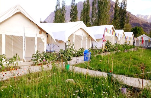 Hunder Alquiler De RV | TIH Hidden Valley Camp - Hunder