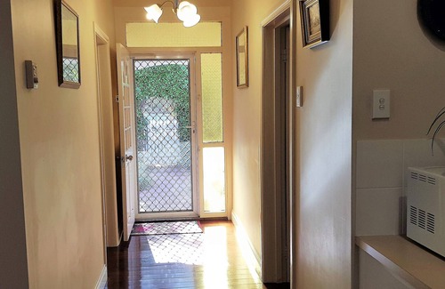 Glen Forrest Cabaña | Tillbrook Cottage, Colinas de Perth