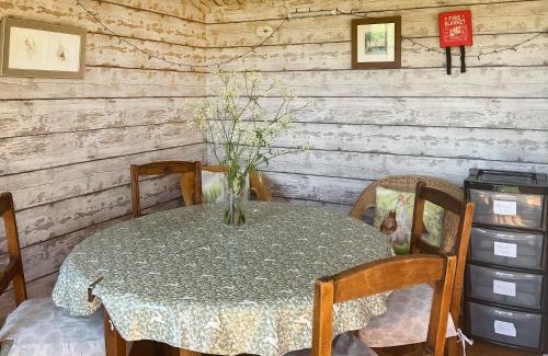 Llanfihangel Tal-y-llyn Casa | Tilly - Uk49798