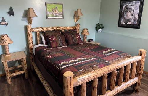 Whitefish Otro | Timber Wolf Resort & Jeep Rentals