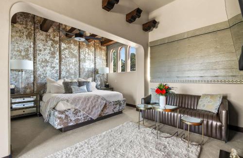 La Jolla Alta Casa | Timeless Spanish Villa with Panoramic Ocean Views