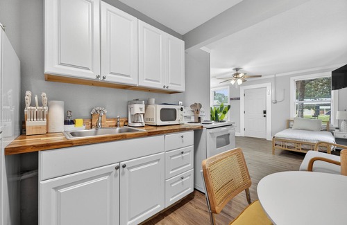 South Pensacola Cabaña | Tiny Haven Unwind in Pensacola