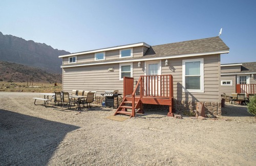 Moab South Valley Casa | Tiny Home #7 - Tiny Home #7 FunStays Tiny Home