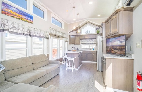 Moab South Valley Casa | Tiny Home #8 - Tiny Home #8 FunStays Tiny Home