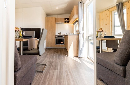 Wildenranna Casa | Tiny Home 'Laura' with Mountain View, Wi-Fi and Air Conditioning