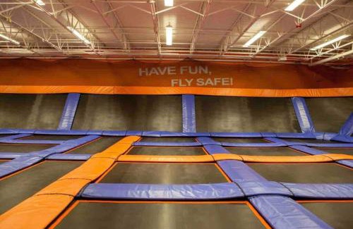 Durham Casa | Tiny Home, Near Downtown Durham, Duke & 9th Street!