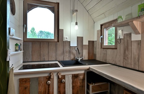 Arrien-en-Bethmale Casa | Tiny Home 'Roulotte Appoline' con vistas a la montaña, terraza privada y jardín privado