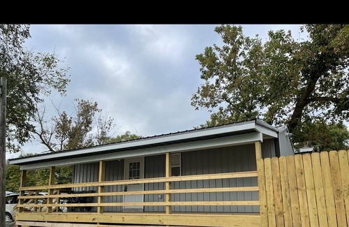 New Pekin Casa | Tiny home with a cabin feel