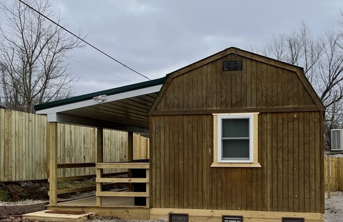 New Pekin Casa | Tiny Home with loft