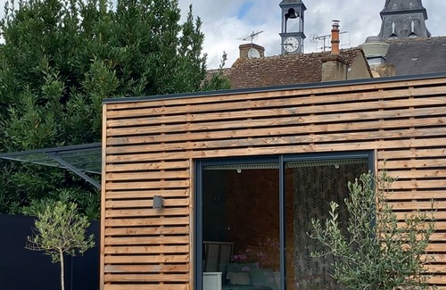 Savigne-lʼEveque Chalet De Esquí | Tiny House en Bord de Rivière - à 10 min de la Ville du Mans. Animaux Acceptés