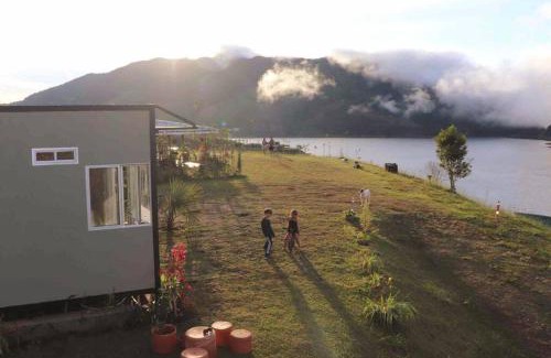 Calima Casa | TINY HOUSE , frente al lago