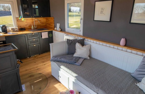 Kenz-Kustrow Casa | Tiny House Hygge