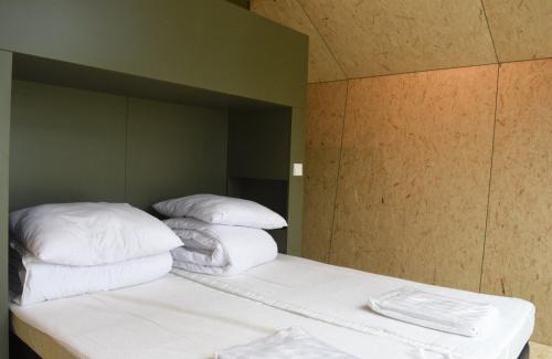 Callantsoog Casa | Tiny House in het groen, aan zee met privé Hottub