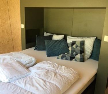 Callantsoog Casa | Tiny House in het groen, aan zee met privé Hottub