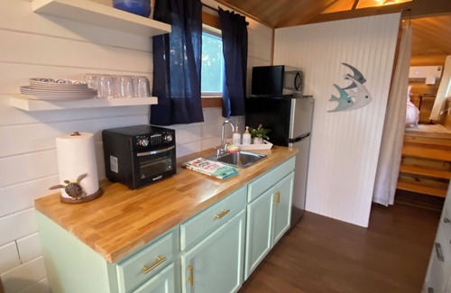 Decaturville Casa | Tiny River Home Perfect Getaway