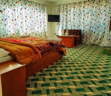 Laripora Hotel | Tip Top Pahalgam