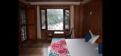 Banjar Casa | Tirthan Valley Cockaigne