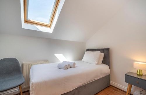 Belfast Apartamento | Titanic View Penthouse - Gated complex - Parking