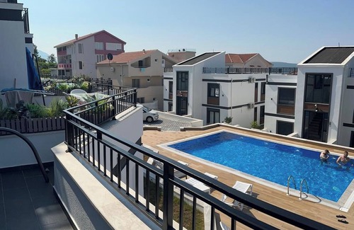 Tivat Apartamento | Tivat Terrace Suits