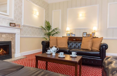 Torquay City Centre Hotel | TLH Toorak Hotel - TLH Leisure, Entertainment and Spa Resort