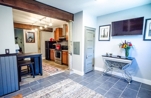 Soldiers Grove Hotel | Tobacco Warehouse Inn